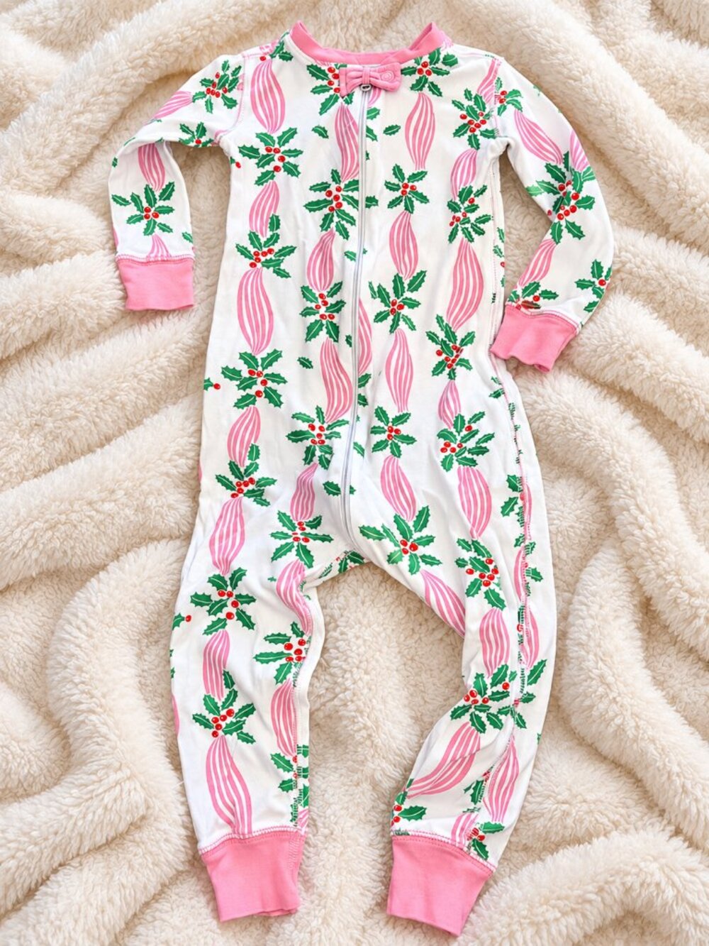 The Beaufort Bonnet Company 2T Christmas Pima Cotton Zip Sleeper Pink Holly